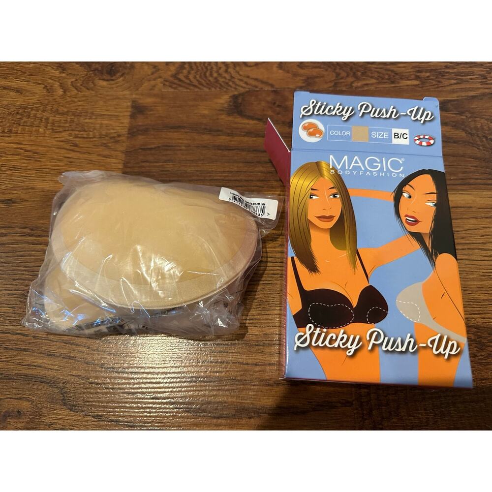 Magic Bodyfashion Women’s Super Sticky Push Ups Size B/C NWT Strapless Support